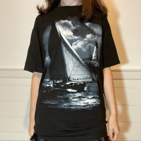 Vintage îles de la Madeleine tee - Picture 3 of 6